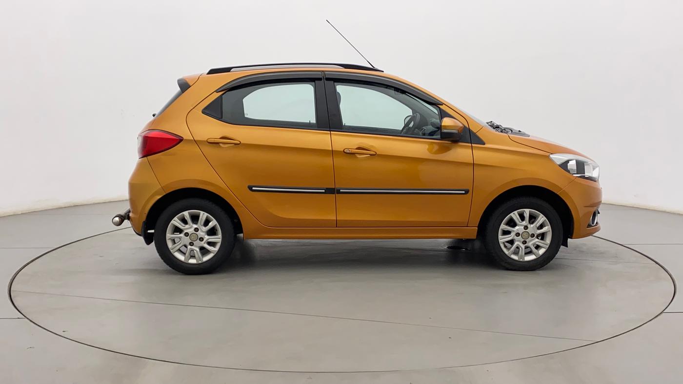 2018 Tata Tiago XZ PETROL, Petrol, Manual, 24,041 km, Right Side View