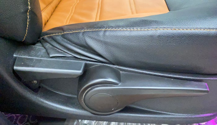2018 Tata Tiago XZ PETROL, Petrol, Manual, 24,041 km, Driver Side Adjustment Panel