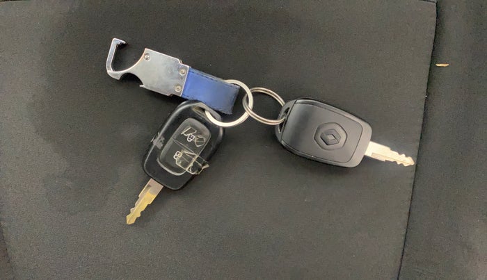 2017 Renault Kwid RXT 1.0, Petrol, Manual, 49,968 km, Key Close Up