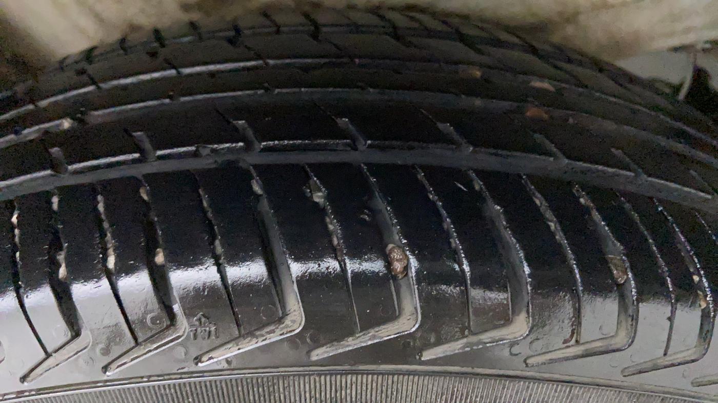 2021 Maruti New Wagon-R LXI CNG 1.0 L, CNG, Manual, 16,015 km, Right Front Tyre Tread