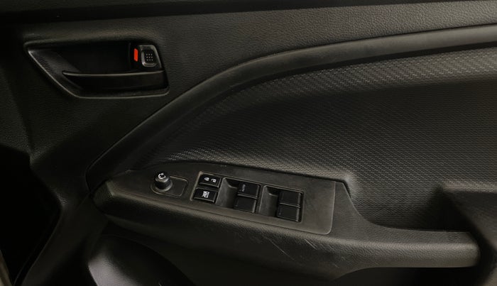 2023 Maruti BREZZA LXI, Petrol, Manual, 49,907 km, Driver Side Door Panels Control