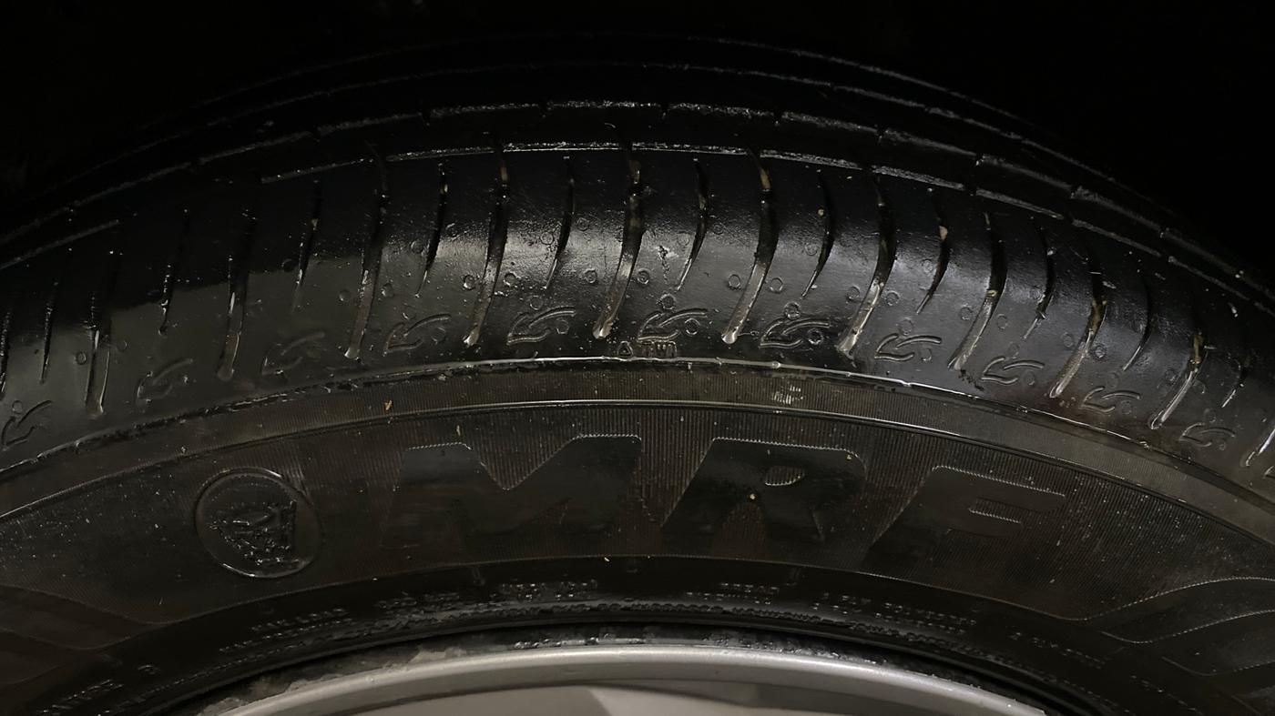2023 Maruti BREZZA LXI, Petrol, Manual, 49,395 km, Left Front Tyre Tread