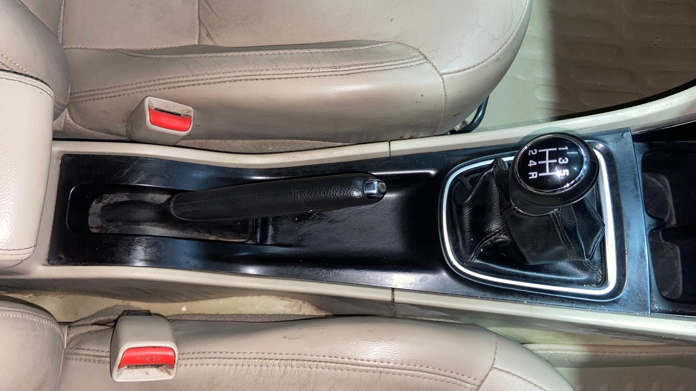 2018 Maruti Ciaz ALPHA 1.4 PETROL, CNG, Manual, 95,977 km, Gear Lever