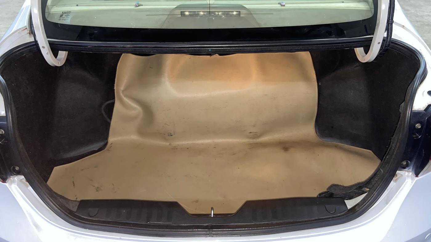 2018 Maruti Ciaz ALPHA 1.4 PETROL, CNG, Manual, 95,977 km, Boot Inside