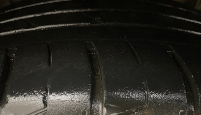 2020 Hyundai Creta SX (O) IVT 1.5 PETROL, Petrol, Automatic, 1,21,045 km, Left Front Tyre Tread