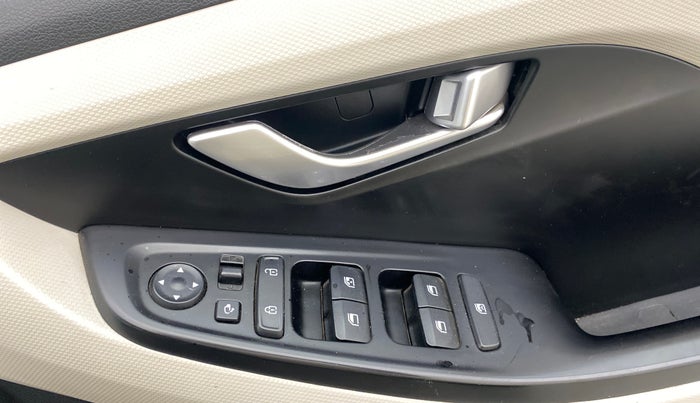 2020 Hyundai Creta SX (O) IVT 1.5 PETROL, Petrol, Automatic, 1,21,045 km, Driver Side Door Panels Control