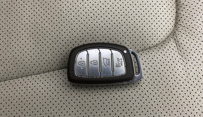 2020 Hyundai Creta SX (O) IVT 1.5 PETROL, Petrol, Automatic, 1,21,045 km, Key Close Up