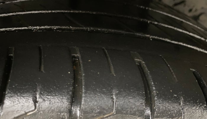 2020 Hyundai Creta SX (O) IVT 1.5 PETROL, Petrol, Automatic, 1,21,045 km, Left Rear Tyre Tread