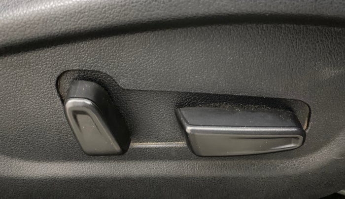 2020 Hyundai Creta SX (O) IVT 1.5 PETROL, Petrol, Automatic, 1,21,045 km, Driver Side Adjustment Panel