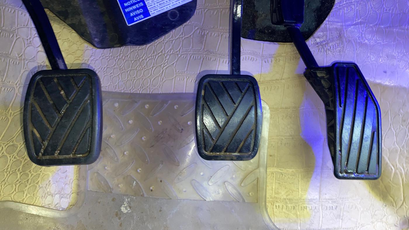 2018 Maruti Swift VXI, Petrol, Manual, 35,562 km, Pedals