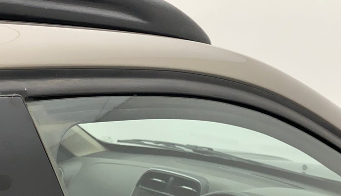 2016 Renault Kwid RXT 0.8 (O), Petrol, Manual, 62,335 km, Driver-side door - Door visor damaged