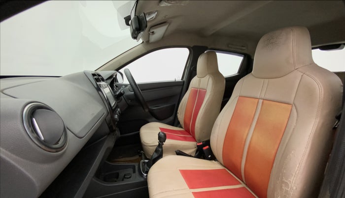 2016 Renault Kwid RXT 0.8 (O), Petrol, Manual, 62,335 km, Right Side Front Door Cabin