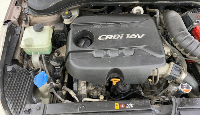 2017 Hyundai Verna 1.6 SX (O) CRDI MT, Diesel, Manual, 1,22,280 km, Engine View - Right