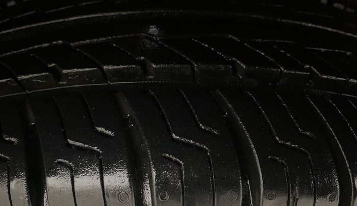 2017 Maruti Celerio ZXI AMT (O), Petrol, Automatic, 56,790 km, Left Front Tyre Tread