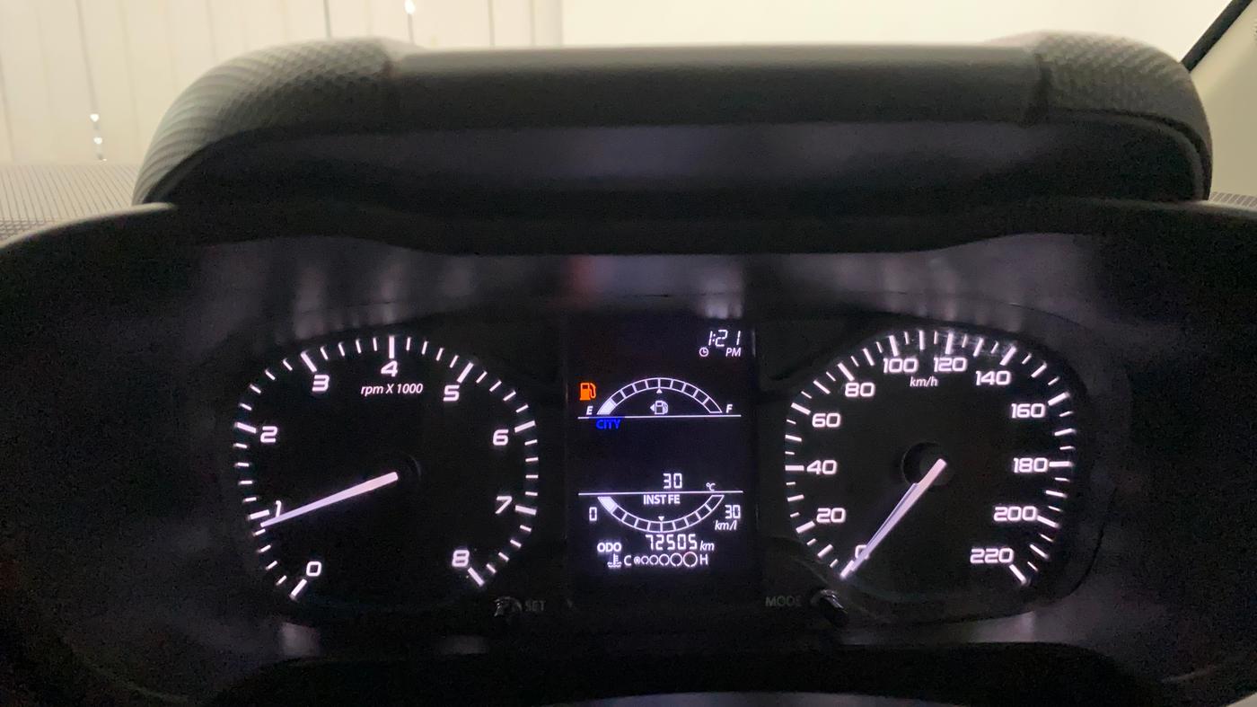 2022 Tata ALTROZ XZ DIESEL, Diesel, Manual, 72,495 km, Odometer Image