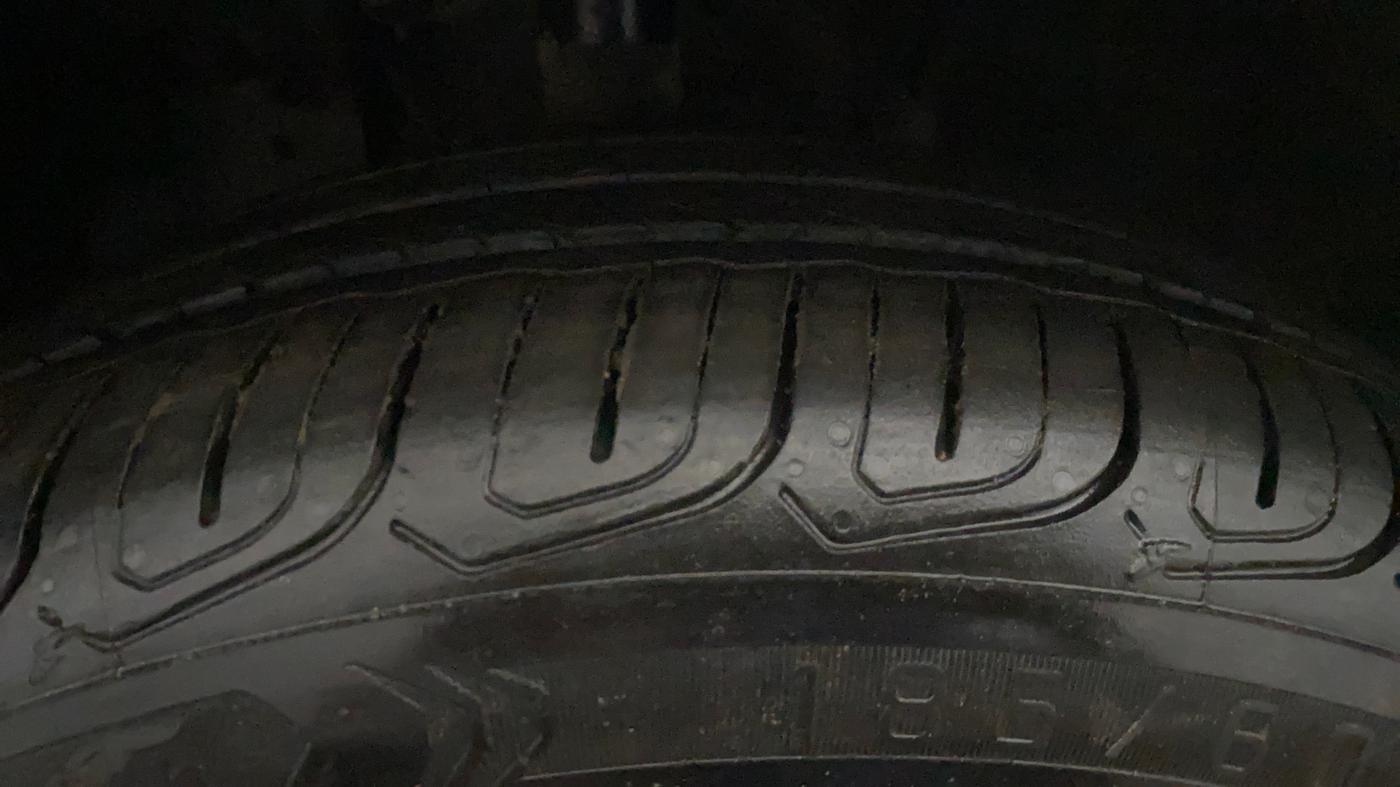2022 Tata ALTROZ XZ DIESEL, Diesel, Manual, 72,495 km, Right Front Tyre Tread