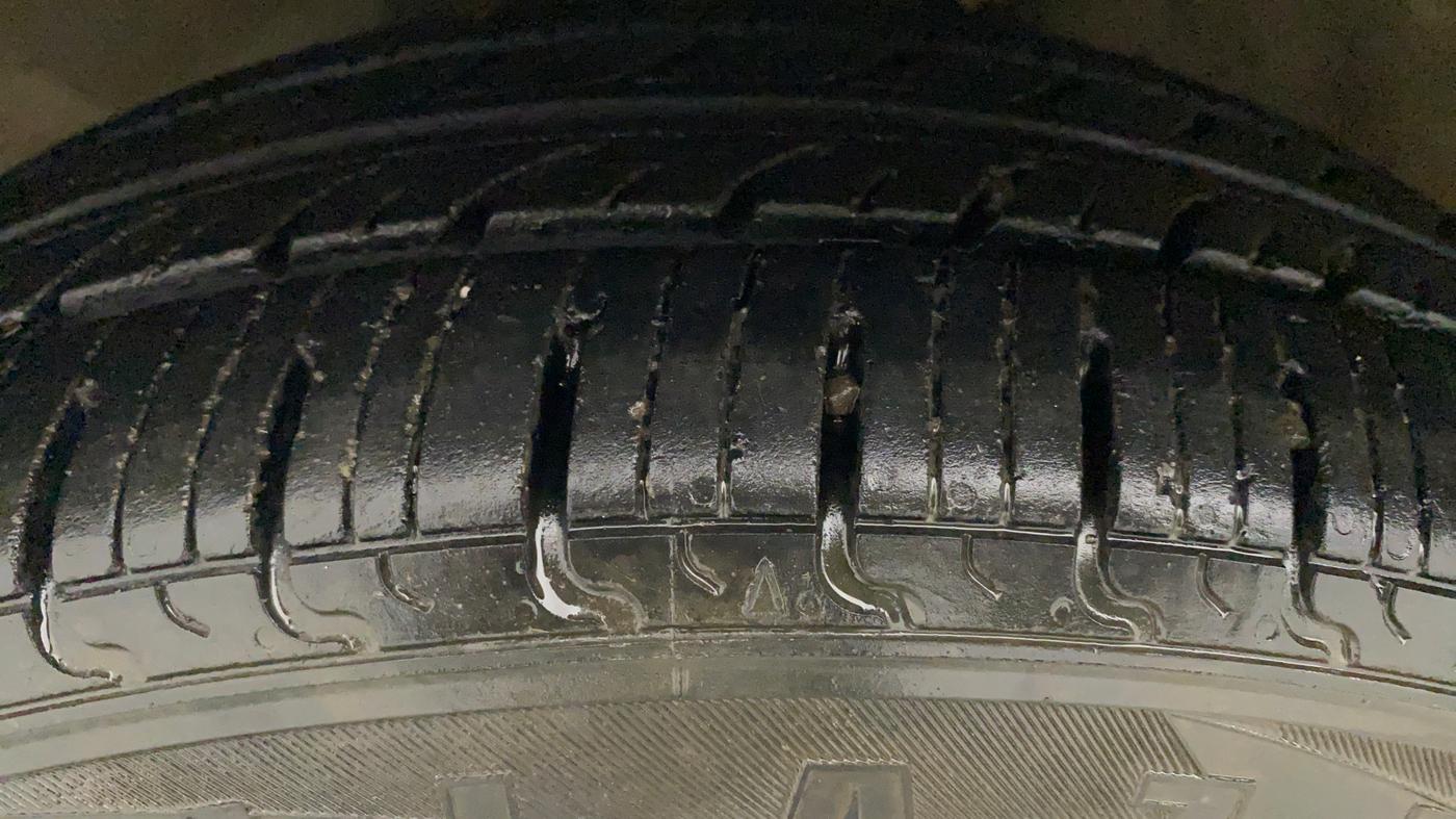 2017 Maruti Celerio VXI CNG, CNG, Manual, 78,112 km, Left Front Tyre Tread