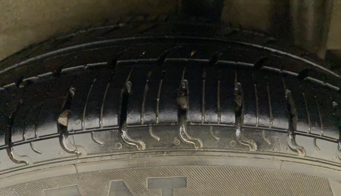2017 Maruti Celerio VXI CNG, CNG, Manual, 78,112 km, Left Rear Tyre Tread