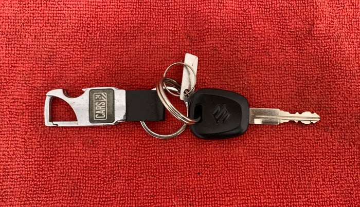 2017 Maruti Celerio VXI CNG, CNG, Manual, 78,112 km, Key Close Up
