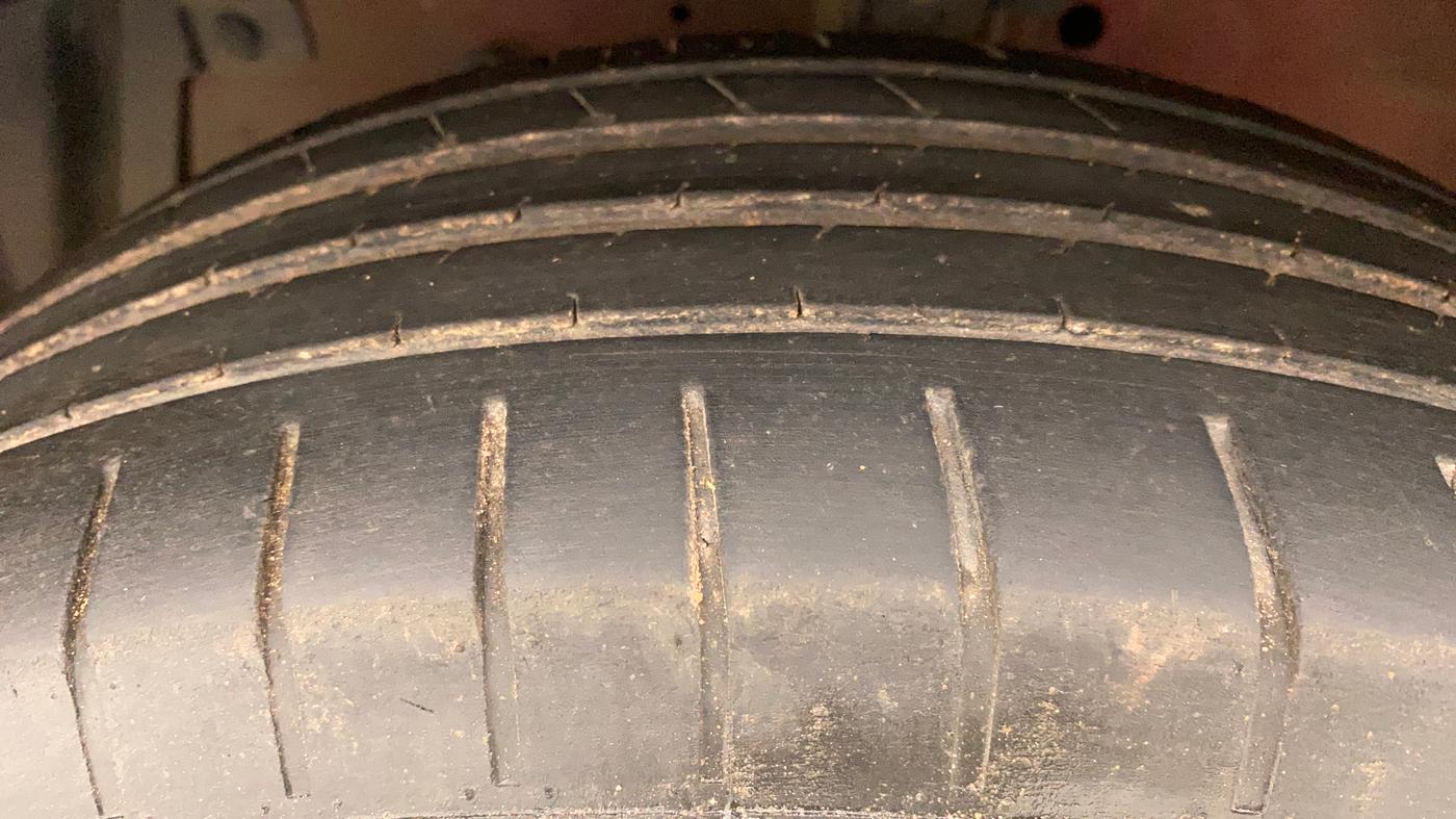2012 Maruti Swift VDI, Diesel, Manual, 55,544 km, Left Front Tyre Tread