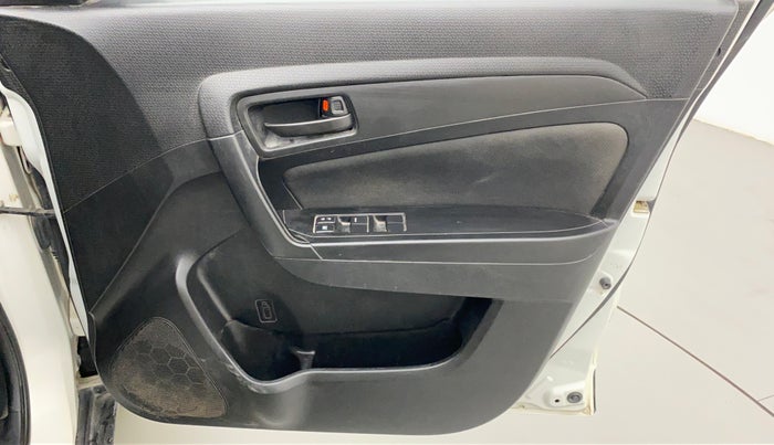 2021 Maruti Vitara Brezza VXI, Petrol, Manual, 41,176 km, Driver Side Door Panels Control