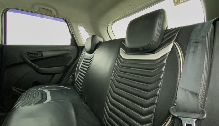 2021 Maruti Vitara Brezza VXI, Petrol, Manual, 41,176 km, Right Side Rear Door Cabin