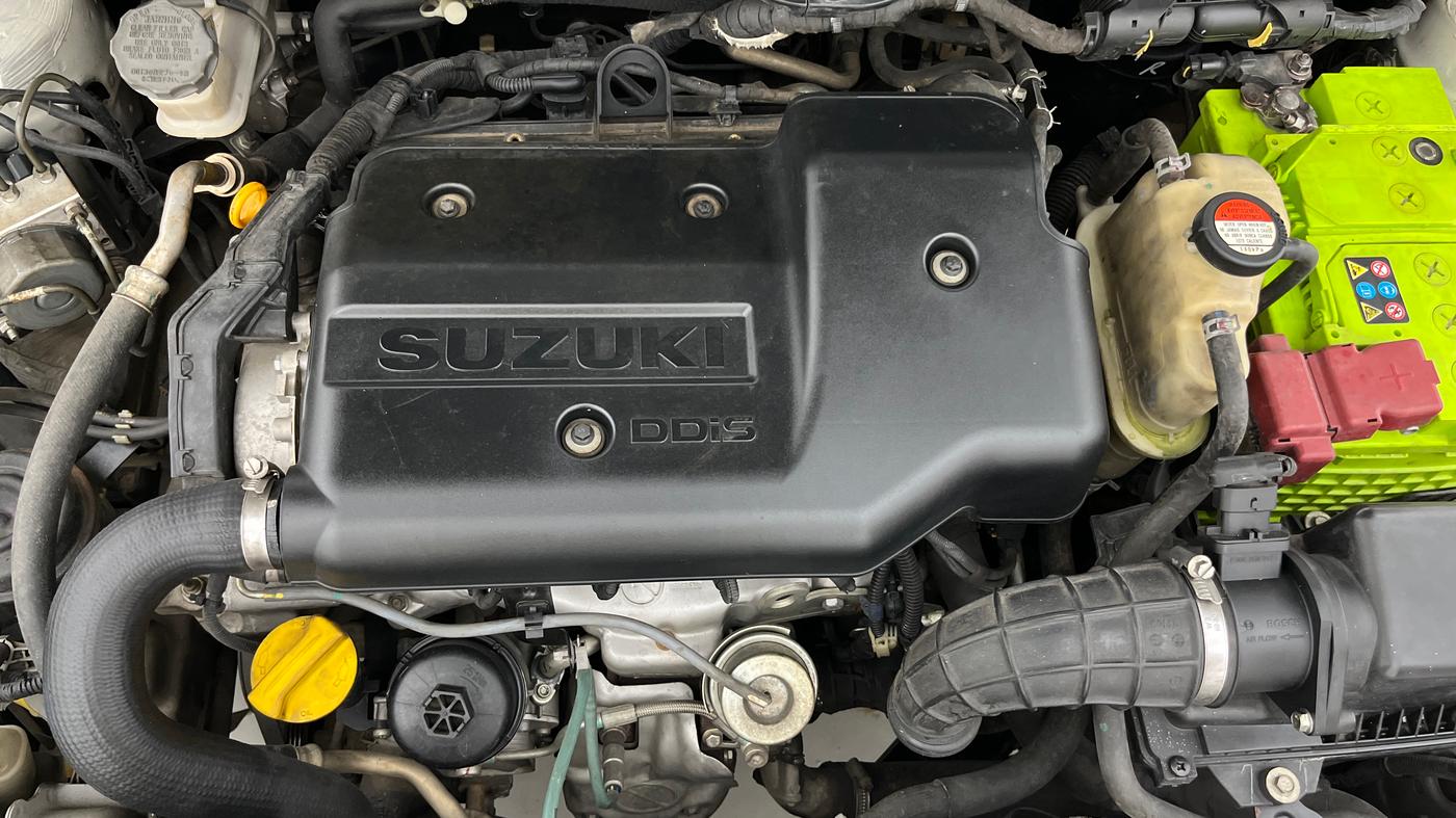 2016 Maruti Ciaz ZDI SHVS, Diesel, Manual, 89,657 km, Engine View