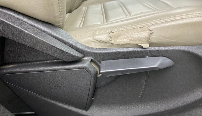 2017 Ford Ecosport TITANIUM 1.5L PETROL AT, Petrol, Automatic, 65,377 km, Driver Side Adjustment Panel