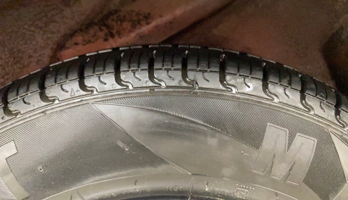 2012 Hyundai i10 SPORTZ 1.2, Petrol, Manual, 63,518 km, Left Rear Tyre Tread