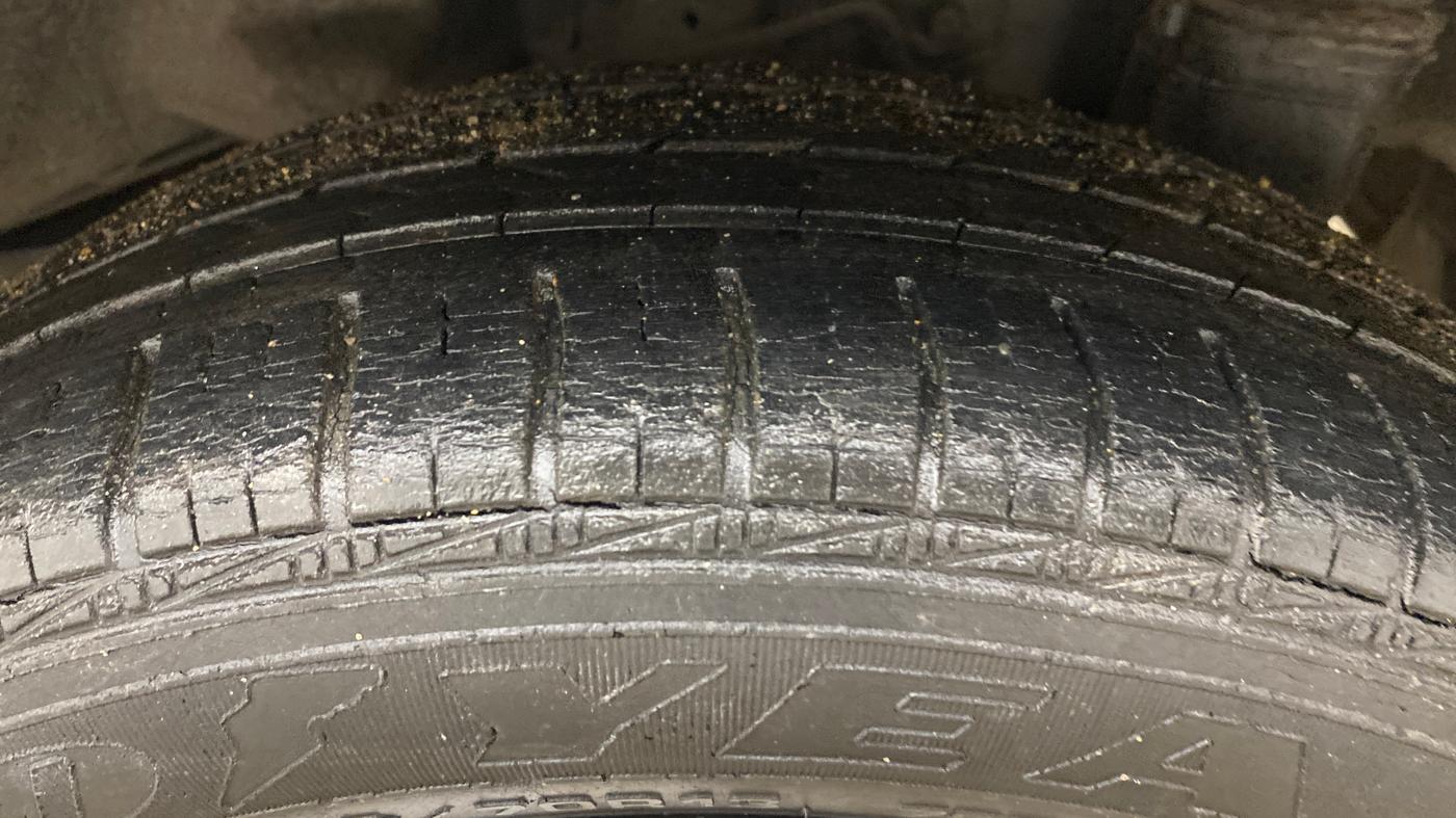 2014 Hyundai Eon MAGNA +, Petrol, Manual, 39,876 km, Left Rear Tyre Tread