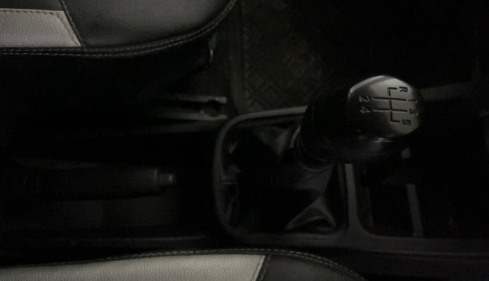 2023 Renault Kwid RXL 1.0, Petrol, Manual, 37,921 km, Gear Lever