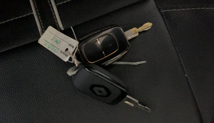 2023 Renault Kwid RXL 1.0, Petrol, Manual, 37,921 km, Key Close Up