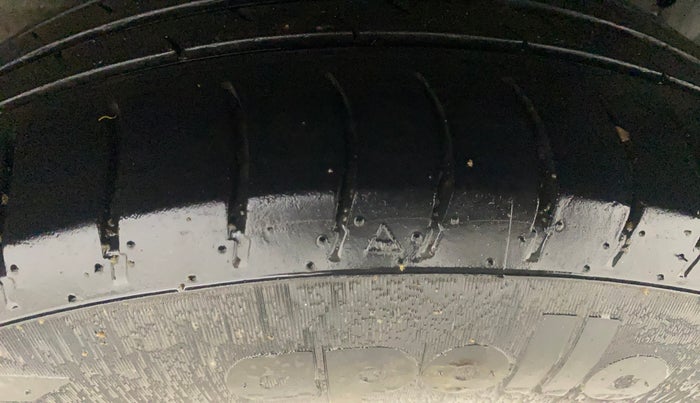 2015 Renault Lodgy 110 PS RXZ STEPWAY 7 STR, Diesel, Manual, 88,207 km, Left Rear Tyre Tread