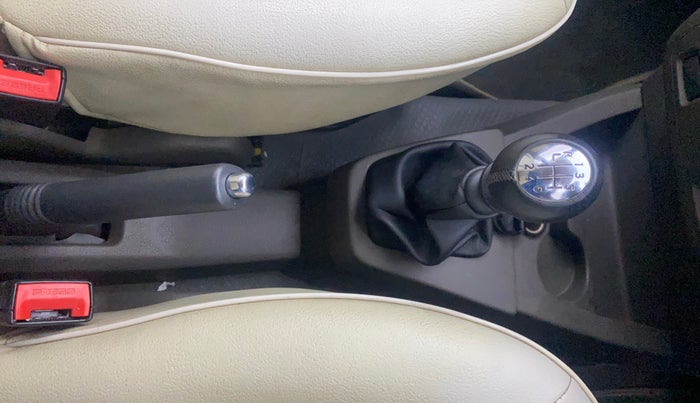 2015 Renault Lodgy 110 PS RXZ STEPWAY 7 STR, Diesel, Manual, 88,207 km, Gear Lever