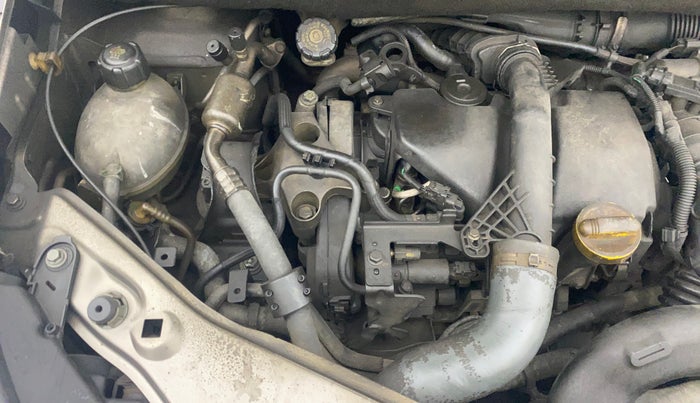 2015 Renault Lodgy 110 PS RXZ STEPWAY 7 STR, Diesel, Manual, 88,207 km, Engine View - Right