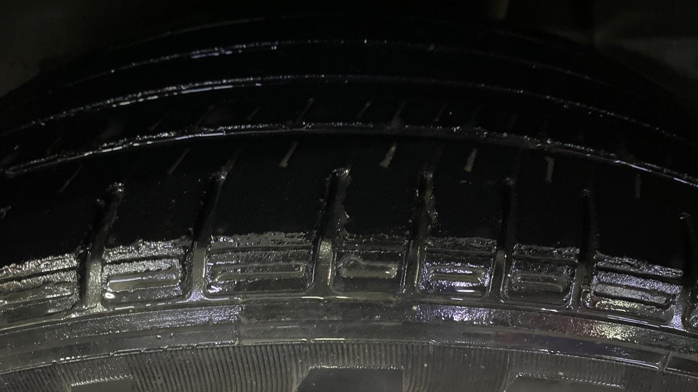 2015 Hyundai Creta SX PLUS AT 1.6 DIESEL, Diesel, Automatic, 1,16,559 km, Left Rear Tyre Tread