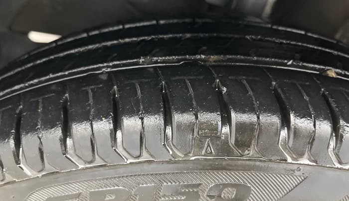 2019 Maruti Swift VXI, Petrol, Manual, 18,407 km, Left Front Tyre Tread