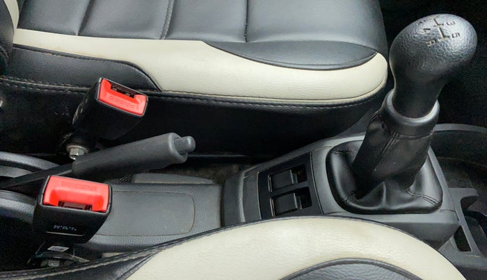 2019 Maruti Alto 800 LXI, Petrol, Manual, 15,794 km, Gear Lever
