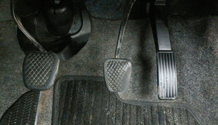 2018 Honda Amaze 1.2L I-VTEC S, CNG, Manual, 31,578 km, Pedals