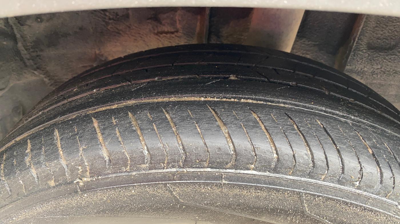 2021 Nissan MAGNITE XV TURBO, Petrol, Manual, 66,638 km, Left Rear Tyre Tread