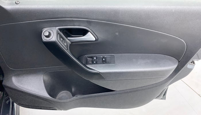 2021 Volkswagen Polo COMFORTLINE 1.0L TSI AT, Petrol, Automatic, 23,683 km, Driver Side Door Panels Control