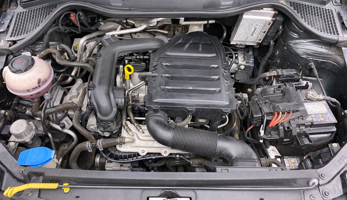 2021 Volkswagen Polo COMFORTLINE 1.0L TSI AT, Petrol, Automatic, 23,683 km, Open Bonet