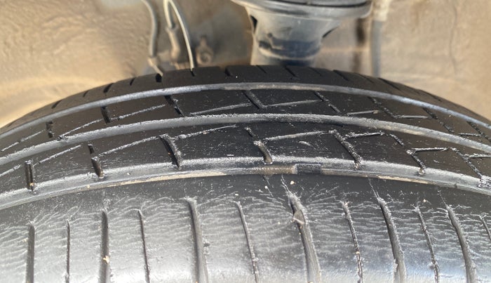 2022 Maruti Alto LXI O, Petrol, Manual, 29,514 km, Left Front Tyre Tread