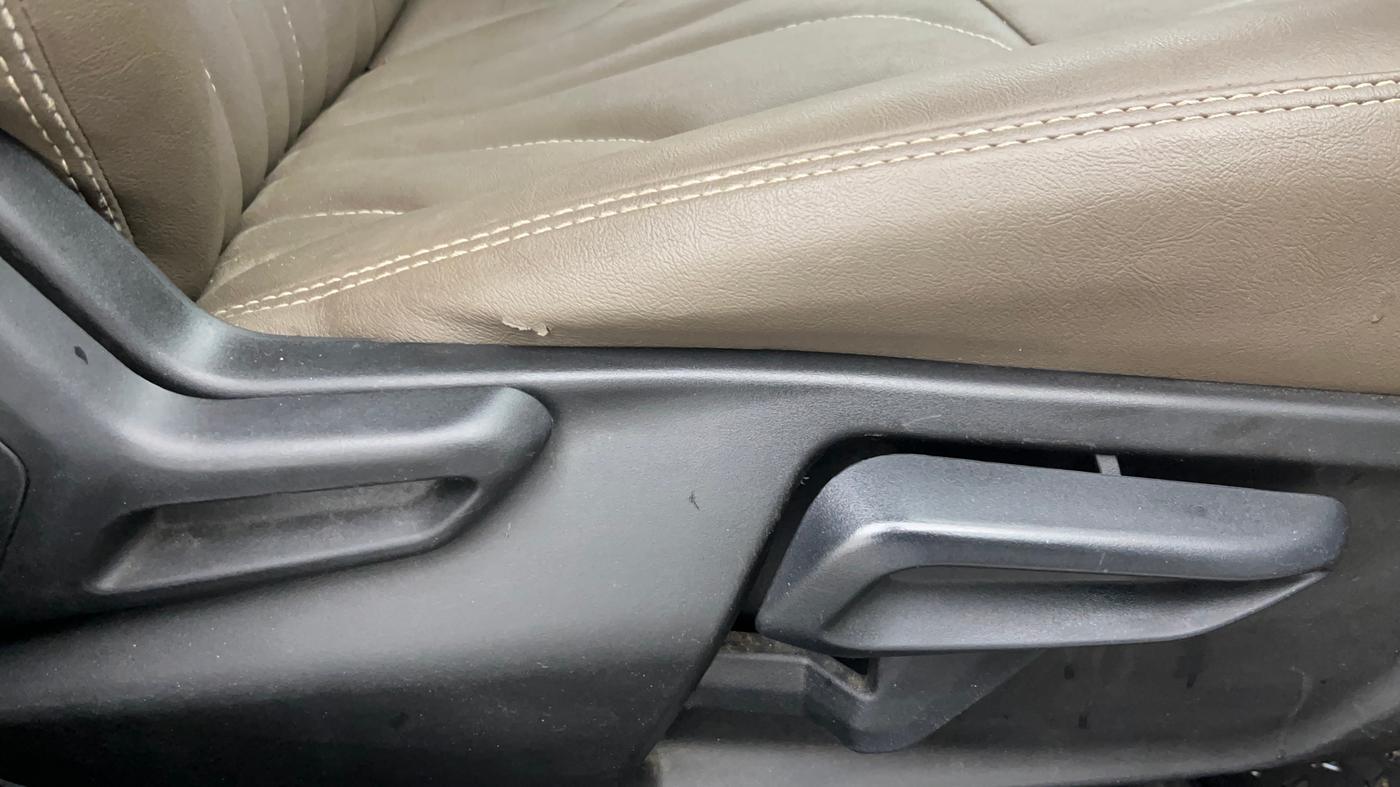 2022 Tata NEXON XZ PLUS PETROL SUNROOF, Petrol, Manual, 38,833 km, Driver Side Adjustment Panel