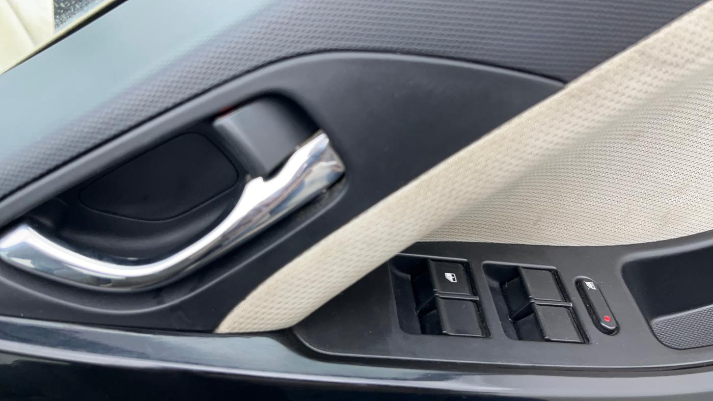 2022 Tata NEXON XZ PLUS PETROL SUNROOF, Petrol, Manual, 38,833 km, Driver Side Door Panels Control