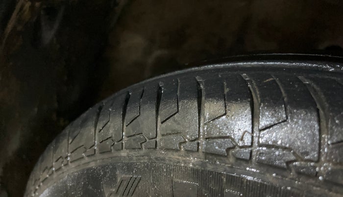 2024 Maruti Dzire VXI, Petrol, Manual, 32,756 km, Right Front Tyre Tread