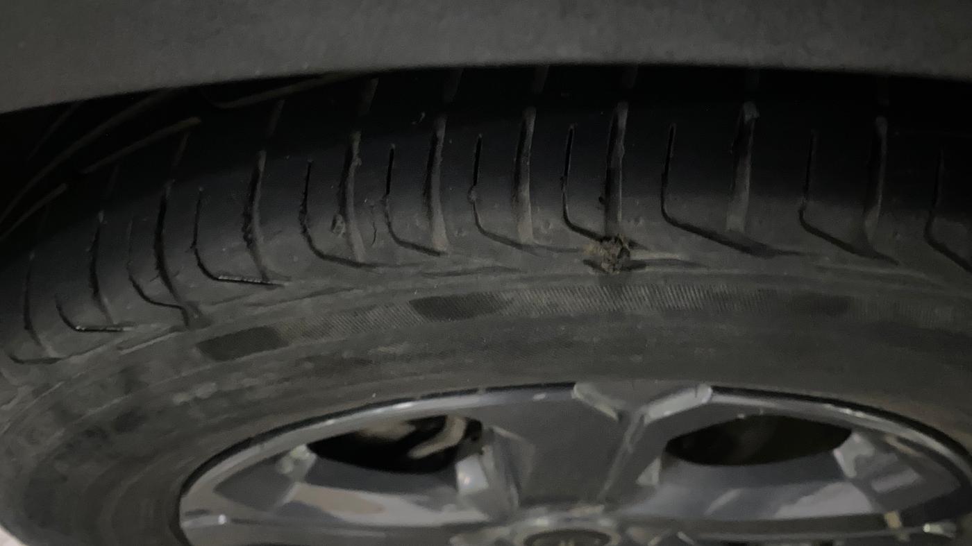 2021 Tata NEXON XZA PLUS DIESEL DARK EDITION, Diesel, Automatic, 84,068 km, Left Front Tyre Tread