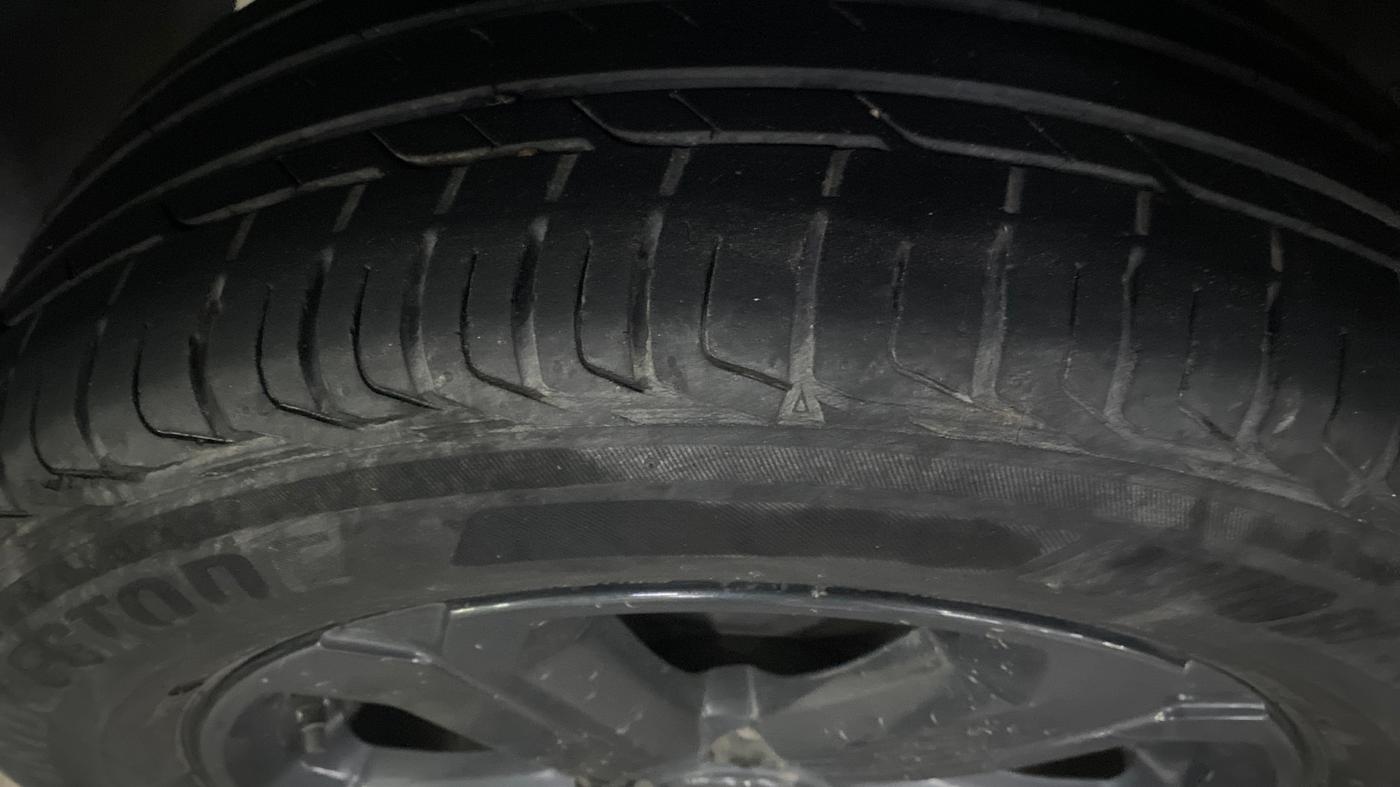 2021 Tata NEXON XZA PLUS DIESEL DARK EDITION, Diesel, Automatic, 84,068 km, Right Rear Tyre Tread