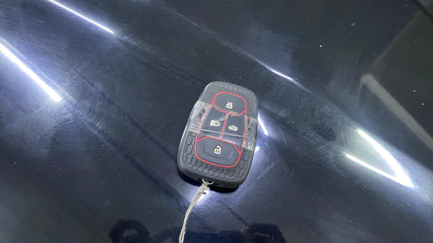 2021 Tata NEXON XZA PLUS DIESEL DARK EDITION, Diesel, Automatic, 84,068 km, Key Close Up