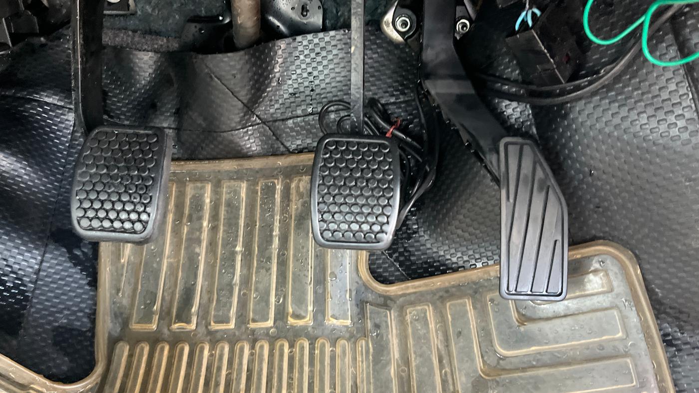 2018 Maruti Alto 800 LXI, Petrol, Manual, 58,374 km, Pedals
